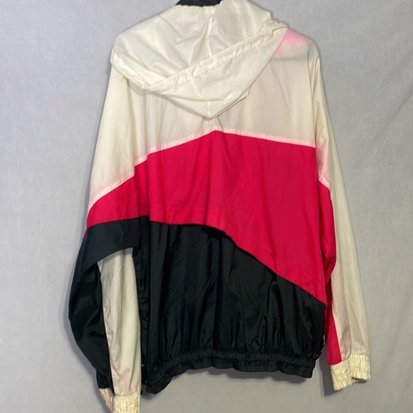 VINTAGE NIKE WINDBREAKER - Picture 7 of 8